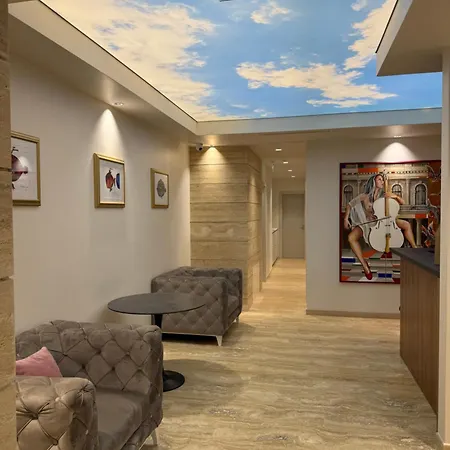 Navis & 4* Mandre